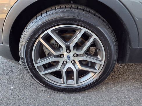 Used 2016 Ford Explorer Sport w/ Equipment Group 401A image 5