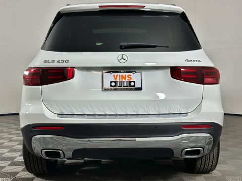 Used 2026 Mercedes-Benz GLB 250 4MATIC image 22