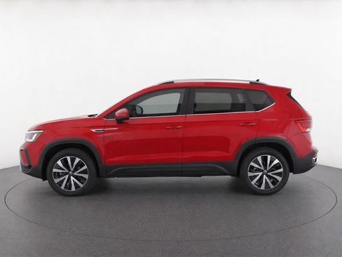 Used 2023 Volkswagen Taos SE FWD image 6