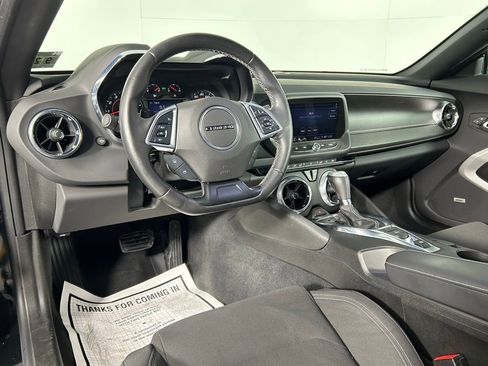 Used 2021 Chevrolet Camaro LT w/ Technology Package image 13