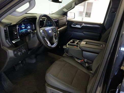 Certified 2024 Chevrolet Silverado 1500 LT image 9
