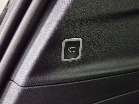 New 2026 Chrysler Pacifica Select image 11