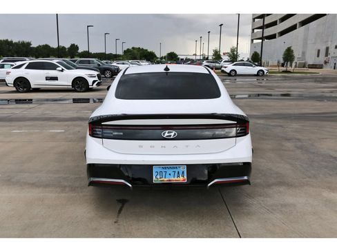 Certified 2024 Hyundai Sonata SEL FWD image 7
