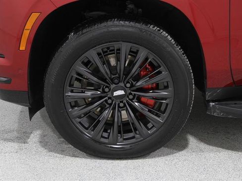 Certified 2025 Cadillac Escalade Sport w/ LPO, ONYX Package image 24