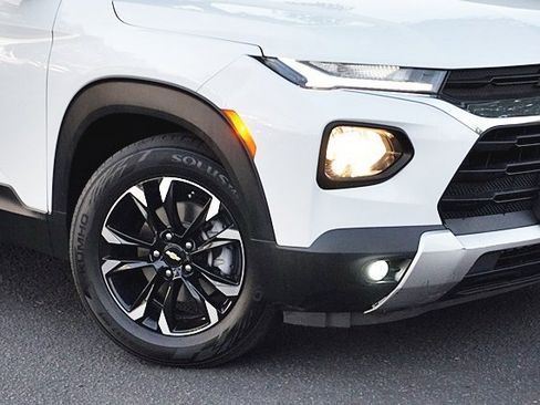 Used 2022 Chevrolet TrailBlazer LT w/ Convenience Package image 4