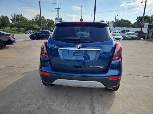 Used 2019 Buick Encore Preferred image 3