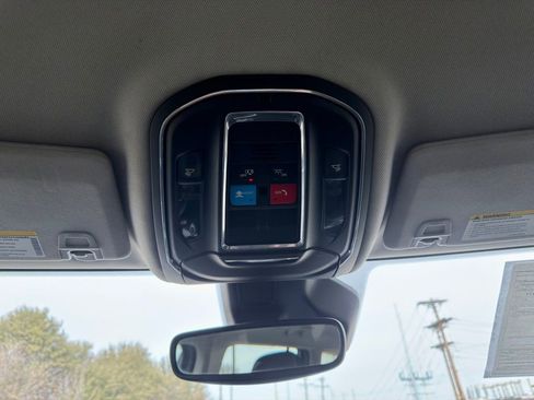 Used 2023 Jeep Grand Cherokee L Laredo image 24