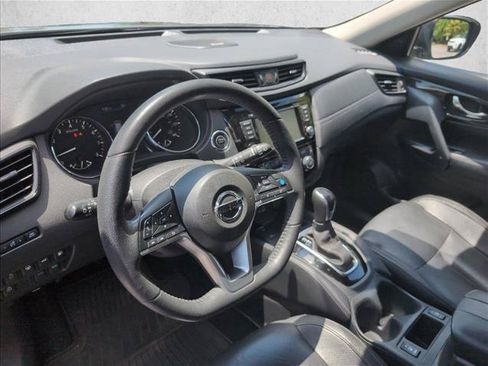 Used 2019 Nissan Rogue SL w/ Premium Package FWD image 10