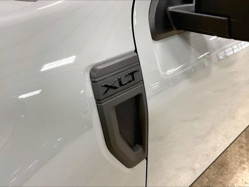 Certified 2023 Ford Maverick XLT w/ XLT Luxury Package FWD image 8