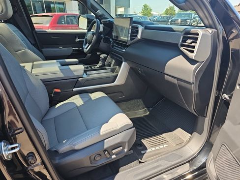 Used 2025 Toyota Sequoia Limited AWD/4WD image 47