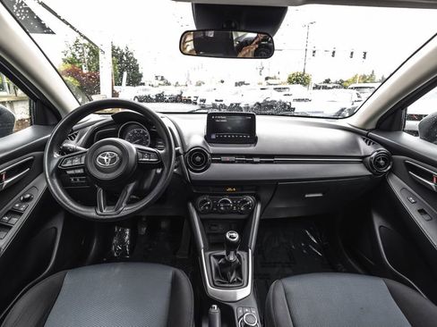 Used 2019 Toyota Yaris L FWD image 22