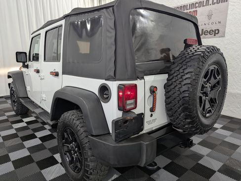Used 2015 Jeep Wrangler Unlimited Sport image 7