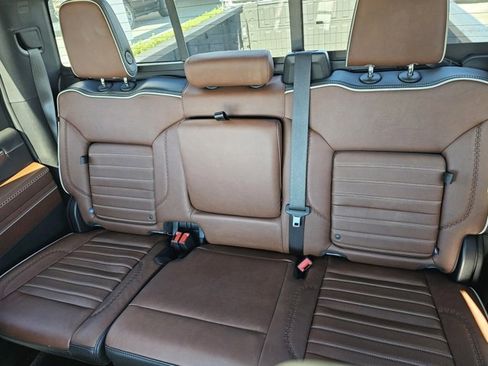 Used 2024 GMC Sierra 3500 Denali Ultimate image 17