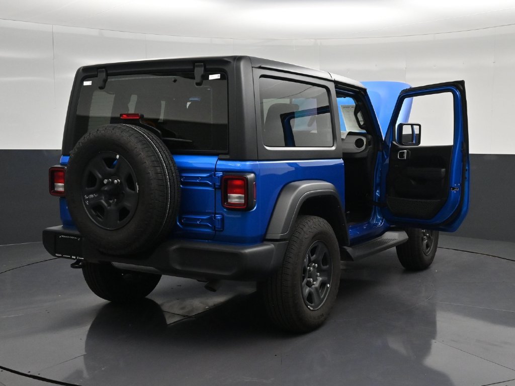 Used 2026 Jeep Wrangler Sport AWD/4WD image 34