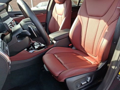 Certified 2023 BMW X4 xDrive30i w/ Premium Package image 14