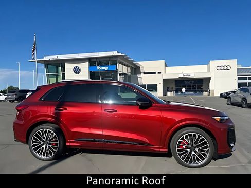 New 2026 Audi SQ5 Prestige AWD/4WD image 2