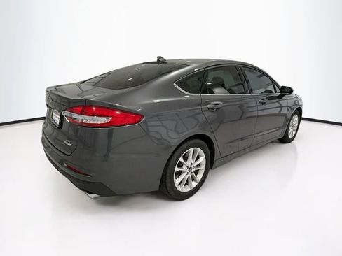 Used 2020 Ford Fusion SE image 7
