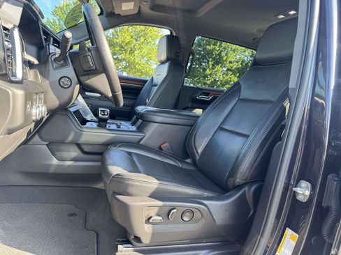 Used 2020 GMC Sierra 1500 Denali w/ Denali Ultimate Package AWD/4WD image 19