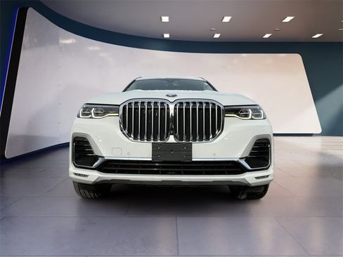 Used 2022 BMW X7 xDrive40i w/ Premium Package image 8