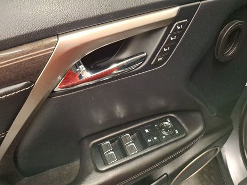 Used 2019 Lexus RX 350L Luxury w/ Accessory Package AWD/4WD image 16