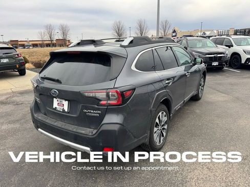 Used 2024 Subaru Outback Touring image 2