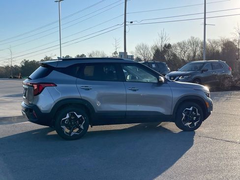 New 2026 Kia Seltos S image 8