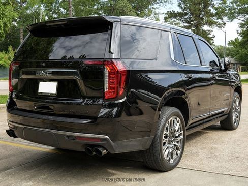 Used 2024 GMC Yukon Denali Ultimate w/ LPO, Floor Liner Package AWD/4WD image 8