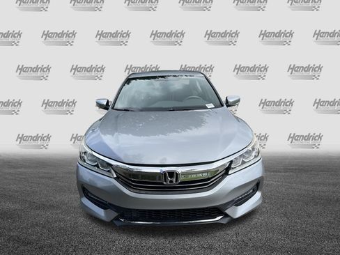 Used 2017 Honda Accord Sport image 3