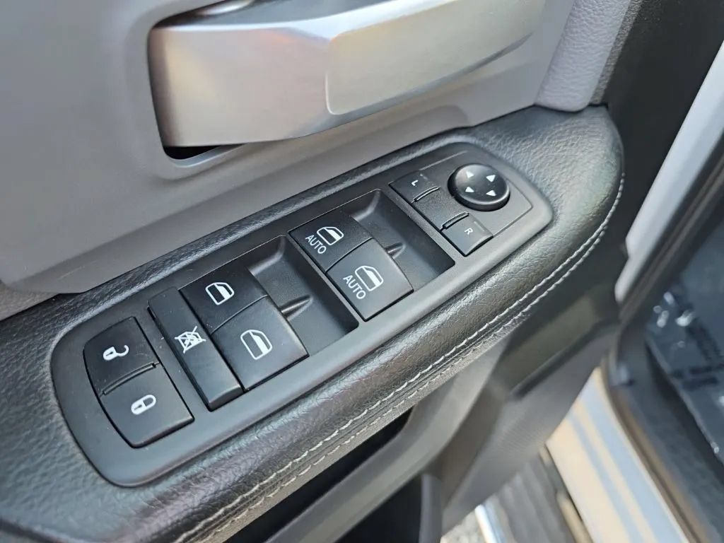 Used 2022 RAM 2500 Big Horn AWD/4WD image 14