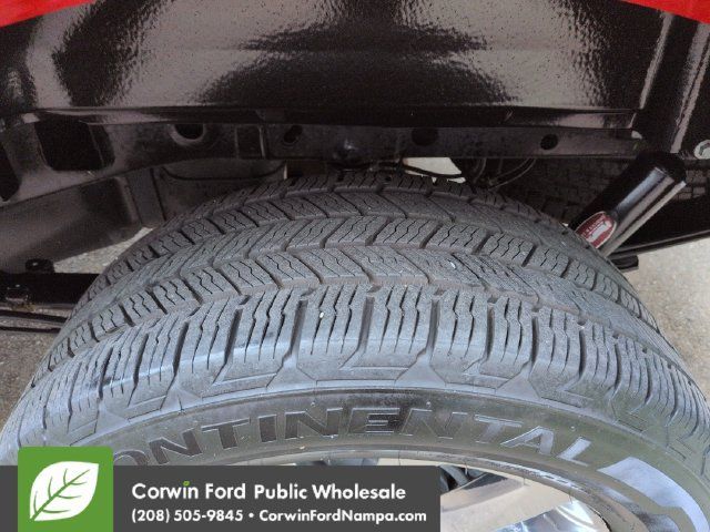Used 2017 Ford F150 Lariat w/ Equipment Group 502A Luxury AWD/4WD image 31