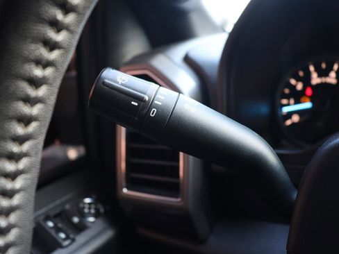 Used 2018 Ford F150 XLT w/ Equipment Group 302A Luxury image 31