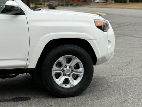 Used 2017 Toyota 4Runner SR5 image 9