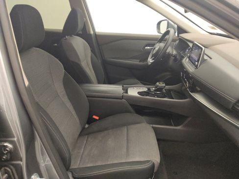 Used 2022 Nissan Rogue SV image 21