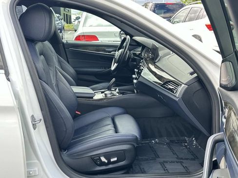 Used 2019 BMW 540i xDrive AWD/4WD image 29