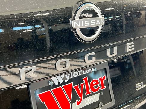 New 2025 Nissan Rogue SL w/ SL Premium Package image 35