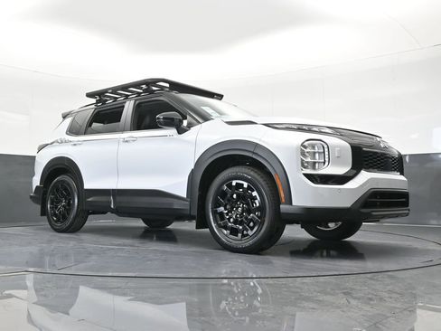 New 2026 Mitsubishi Outlander Trail Edition AWD/4WD image 73