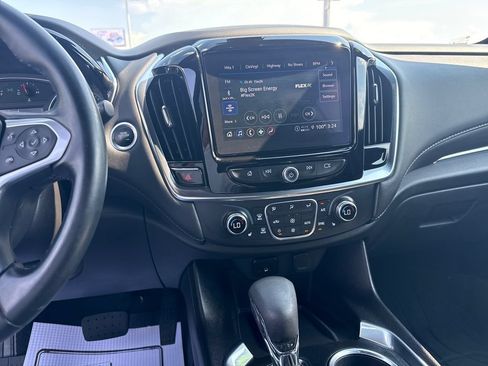 Used 2023 Chevrolet Traverse LT FWD image 21