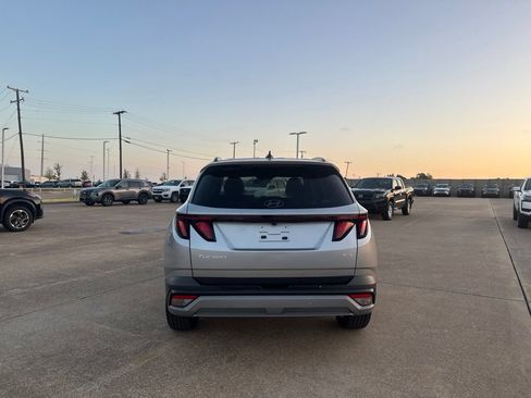 Used 2025 Hyundai Tucson SEL AWD/4WD image 18