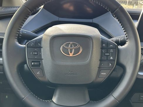 Certified 2025 Toyota Prius LE image 19