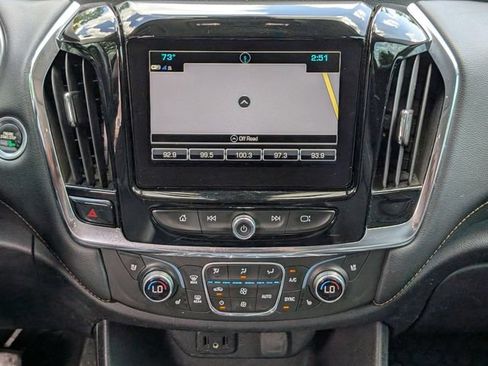 Used 2018 Chevrolet Traverse Premier w/ Driver Confidence II Package FWD image 18