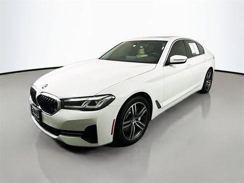 Used 2021 BMW 530i xDrive 530i xDrive w/ Premium Package image 3