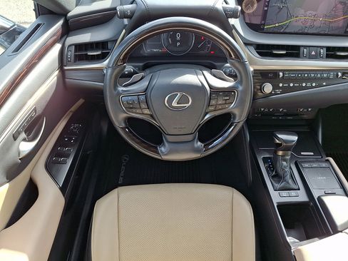 Used 2021 Lexus ES 300h w/ Premium Package FWD image 11