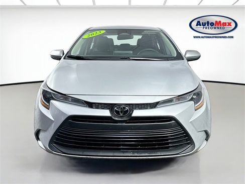 Used 2023 Toyota Corolla LE image 6