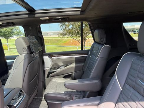 Used 2026 Cadillac Escalade Platinum Sport w/ LPO, ONYX Package AWD/4WD image 56