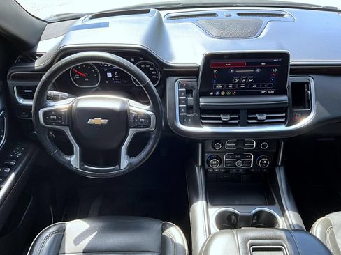 Used 2021 Chevrolet Tahoe Premier w/ Premium Package AWD/4WD image 14