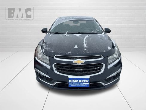 Used 2016 Chevrolet Cruze LT w/ Sun And Sound Package image 2