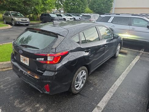 Used 2024 Subaru Impreza 2.0i AWD/4WD image 3