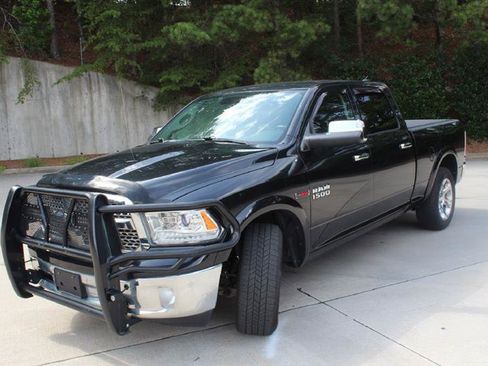 Used 2016 RAM 1500 Laramie w/ Convenience Group image 2