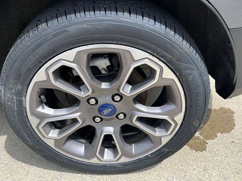 Used 2021 Ford EcoSport Titanium FWD image 25