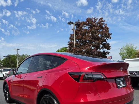 Used 2021 Tesla Model Y Long Range AWD/4WD image 7